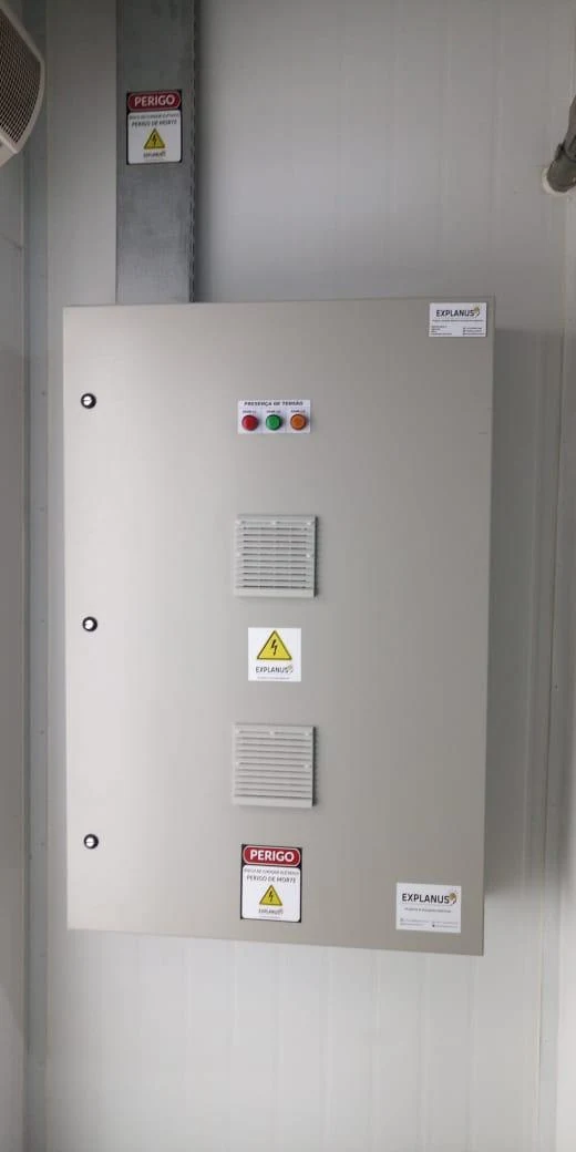 Painéis elétricos — foto 1 enviada pela EXPLANUS
